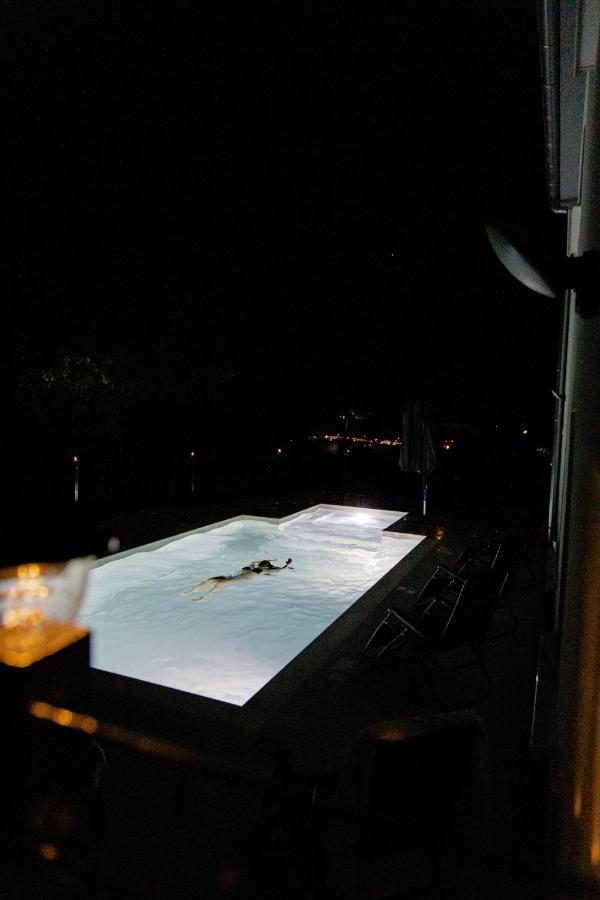 Apartment M&m With Pool Kastel Luksic